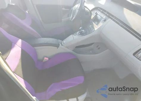 2011 Toyota Prius Three from USA, damaged, VIN JTDKN3DU3B1379064